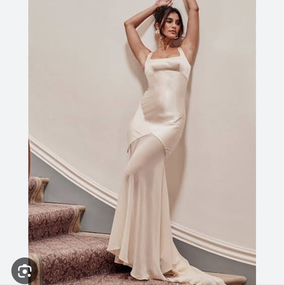 Vittoria satin and chiffon maxi gown - Picture 2 of 5